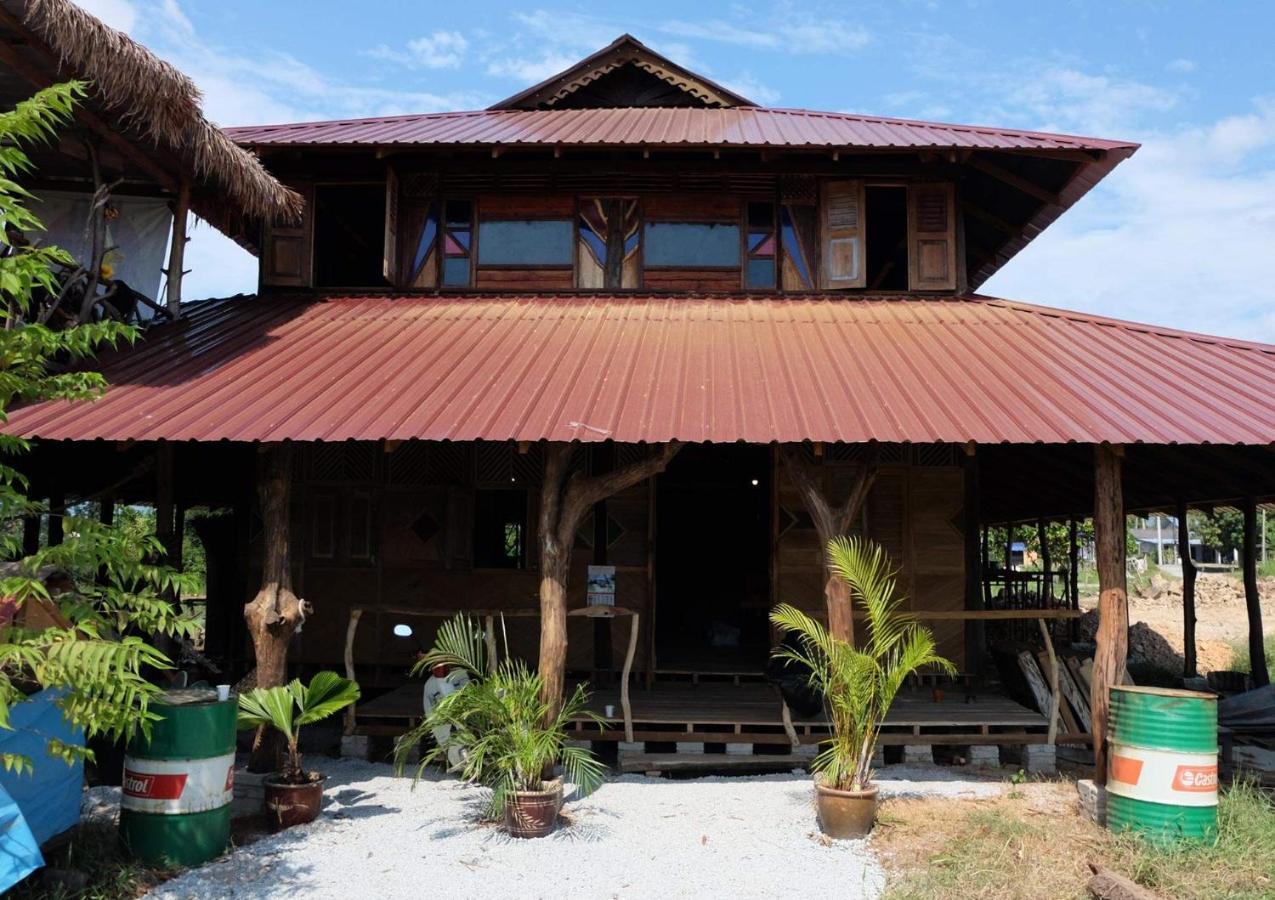 The Kasbah Langkawi Hotel Pantai Cenang  Exterior photo